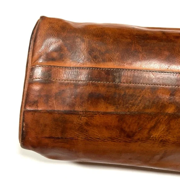 Vintage Leather Duffle bag - Picture 6 of 16